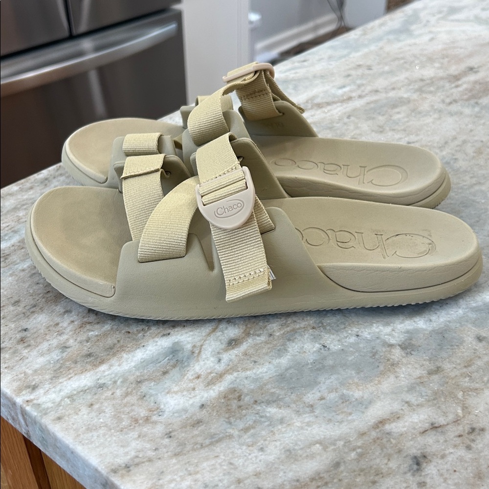 Chacos Chillos Womens Sandals Beige Slides Slip On Outdoors Size 10 - Picture 3 of 13